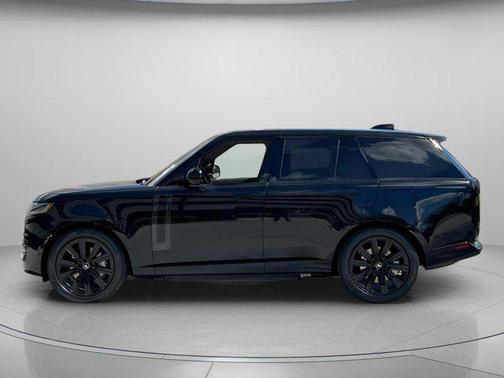 2025 Land Rover Range Rover P550e SE