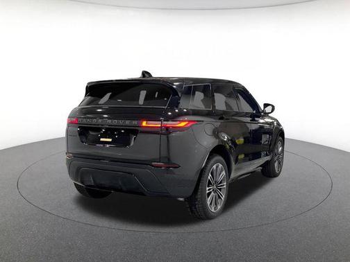 Santorini 2026 Land Rover Range Rover Evoque Dynamic SE