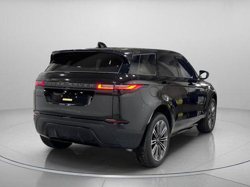 2026 Land Rover Range Rover Evoque Dynamic SE