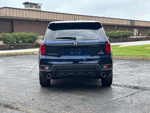 Obsidian Blue Pearl 2023 Honda Passport AWD EX-L