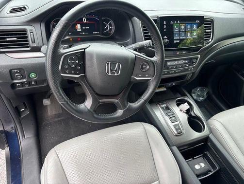 Obsidian Blue Pearl 2023 Honda Passport AWD EX-L