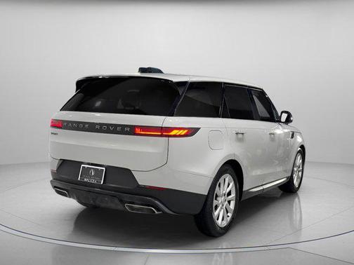 2024 Land Rover Range Rover Sport SE