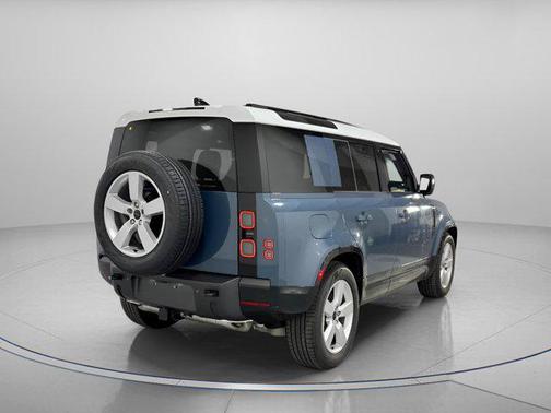 2026 Land Rover Defender P400 X-Dynamic SE