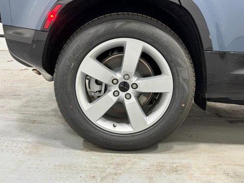 2026 Land Rover Defender P400 X-Dynamic SE