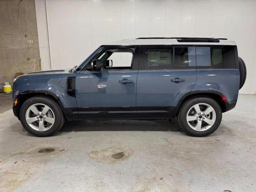 2026 Land Rover Defender P400 X-Dynamic SE