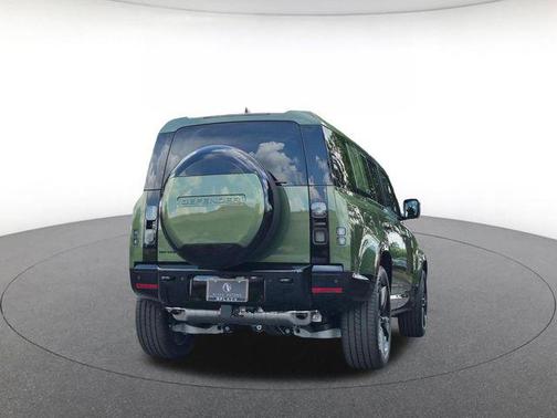 Woolstone 2026 Land Rover Defender P400 X-Dynamic SE