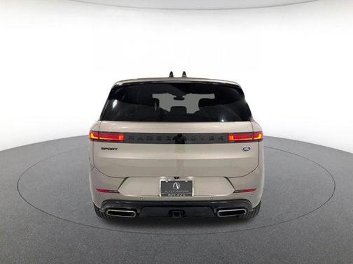 Lantau Bronze Metallic 2023 Land Rover Range Rover Sport SE