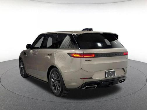 Lantau Bronze Metallic 2023 Land Rover Range Rover Sport SE