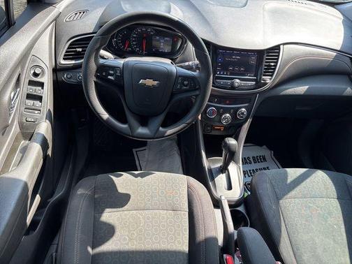 Nightfall Gray Metallic 2020 Chevrolet Trax LS