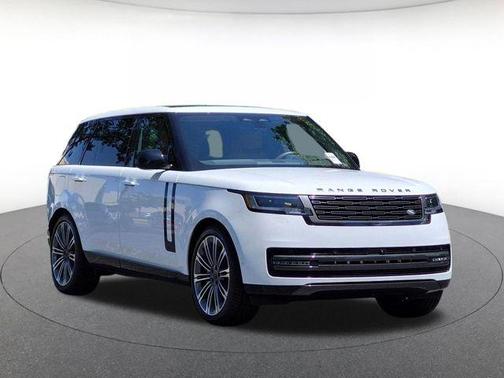 Fuji White 2026 Land Rover Range Rover P530 SE 7 Seat
