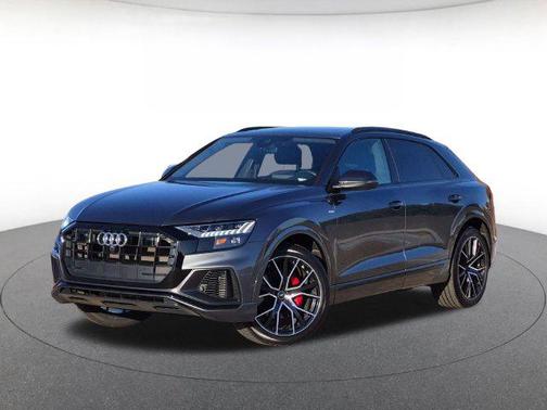 Daytona Gray Pearl 2022 Audi Q8 55 Prestige