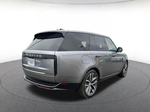 Eiger Grey Metallic 2025 Land Rover Range Rover P530 SE