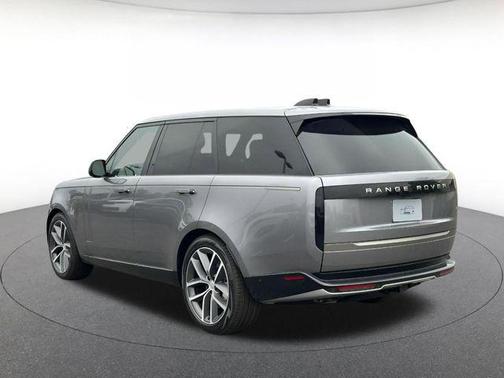 Eiger Grey Metallic 2025 Land Rover Range Rover P530 SE