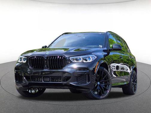 Black Sapphire Metallic 2023 BMW X5 M50i