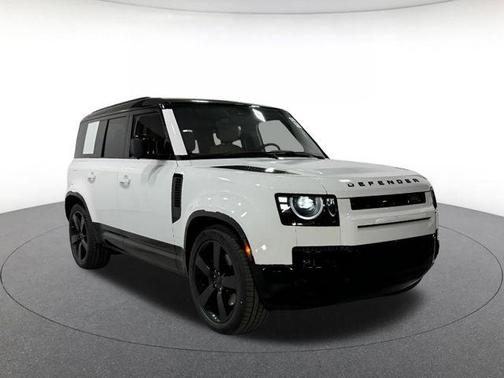 Fuji White 2026 Land Rover Defender P400 X-Dynamic SE