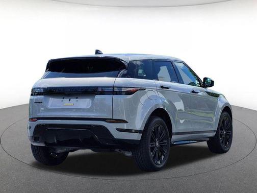 Seoul Pearl Silver Metallic 2026 Land Rover Range Rover Evoque Dynamic SE