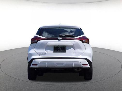 Fresh Powder 2023 Nissan Kicks S