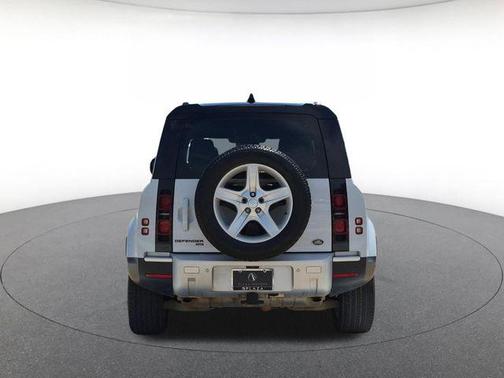 Yulong White Metallic 2022 Land Rover Defender 110 SE