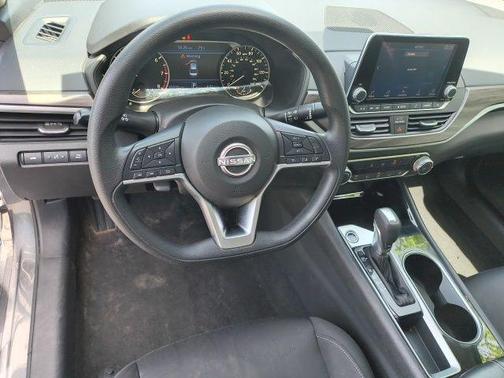 Gun Metallic 2024 Nissan Altima 2.5 SV