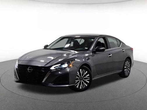 Gun Metallic 2024 Nissan Altima 2.5 SV