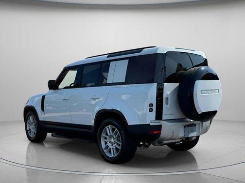 2025 Land Rover Defender 110 P300