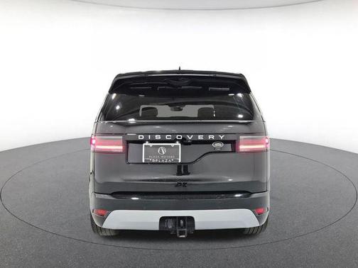Santorini Black Metallic 2023 Land Rover Discovery P360 Metropolitan Edition