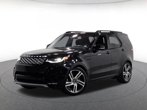 Santorini Black Metallic 2023 Land Rover Discovery P360 Metropolitan Edition
