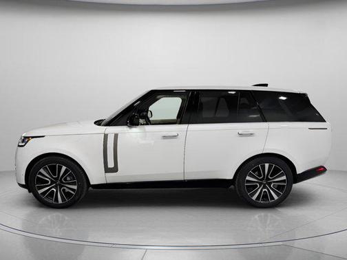 2023 Land Rover Range Rover P400 SE