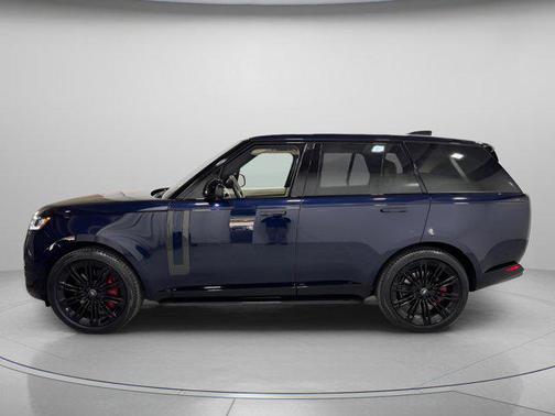 Portofino Blue Metallic 2023 Land Rover Range Rover P530 SE