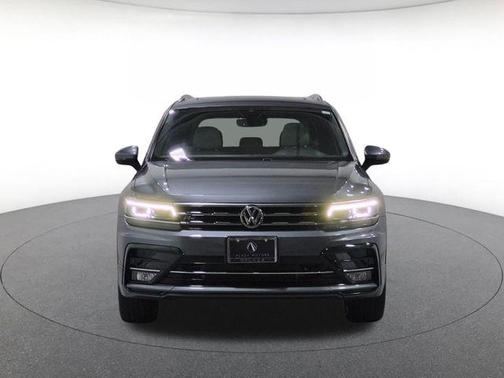 Platinum Gray Metallic 2021 Volkswagen Tiguan 2.0T SEL R-Line 4MOTION