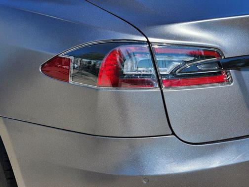 2021 Tesla Model S Long Range