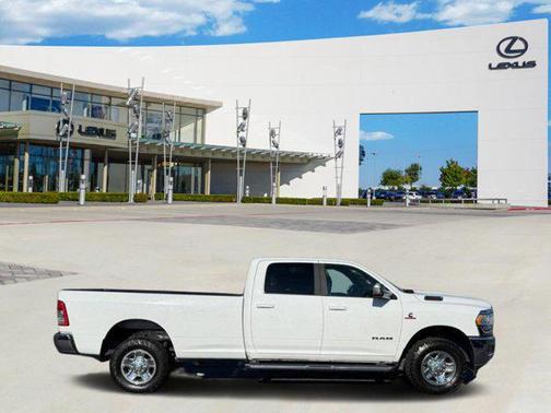 2021 RAM 2500 Big Horn Crew Cab 4x4 8' Box