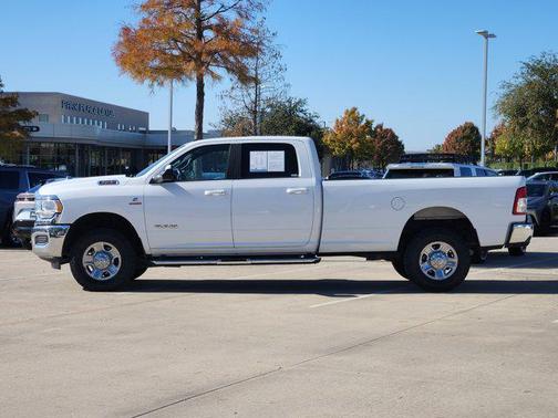 2021 RAM 2500 Big Horn Crew Cab 4x4 8' Box