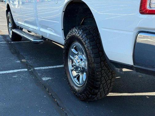 2021 RAM 2500 Big Horn Crew Cab 4x4 8' Box