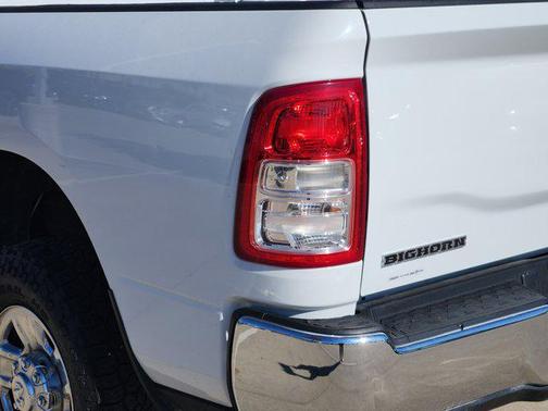 2021 RAM 2500 Big Horn Crew Cab 4x4 8' Box