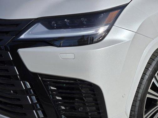 Eminent White Pearl 2026 Lexus LX 700h Luxury