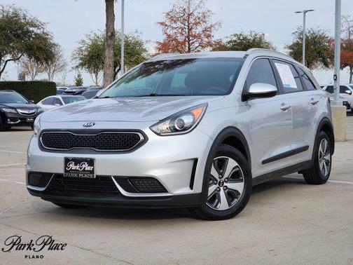 2017 Kia Niro LX