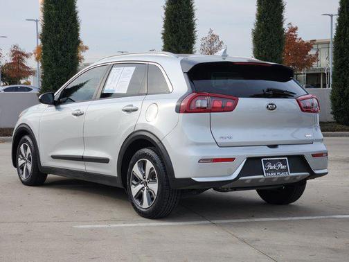 2017 Kia Niro LX