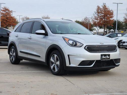 2017 Kia Niro LX