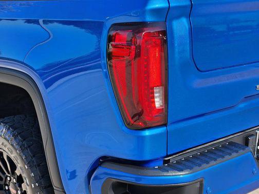 2022 GMC Sierra 1500 AT4X