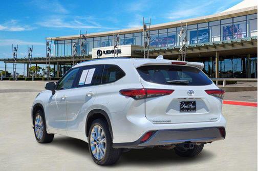 2022 Toyota Highlander Limited