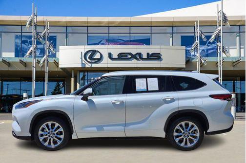 2022 Toyota Highlander Limited