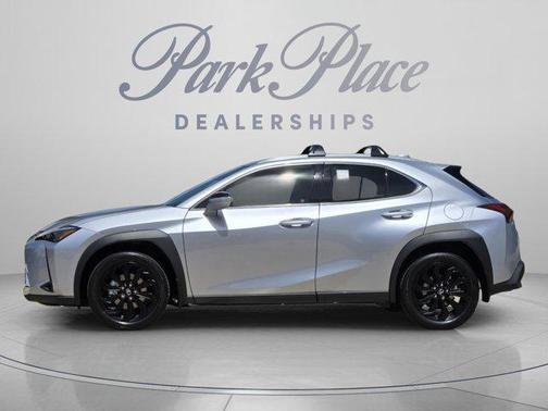 Iridium 2026 Lexus UX 300h Base