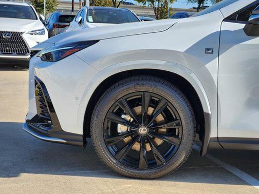 2026 Lexus NX 450h+ NX 450h+ F SPORT Handling