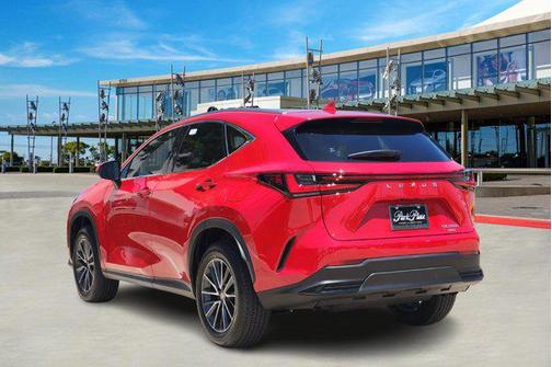 2025 Lexus NX 350h Luxury