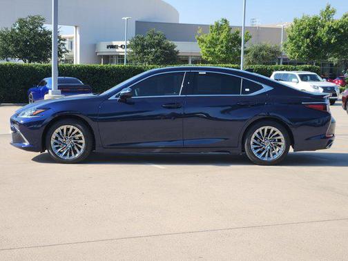 2025 Lexus ES 350 Ultra Luxury