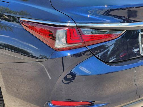 2020 Lexus ES 350 Ultra Luxury