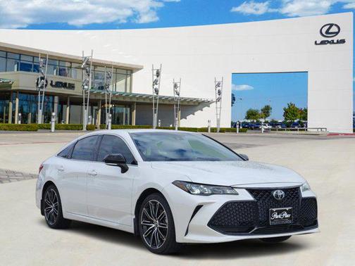 2020 Toyota Avalon XSE