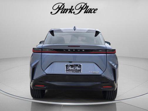 2023 Lexus RZ 450e Luxury