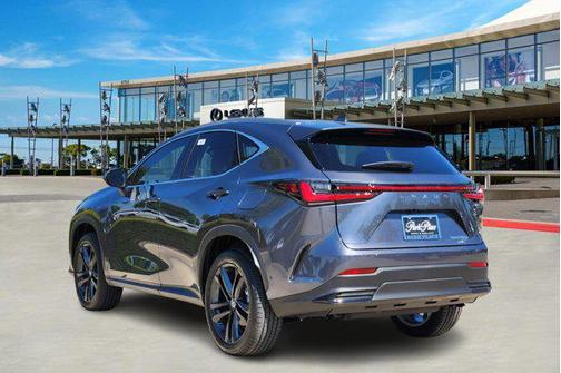 2025 Lexus NX 450h+ Luxury